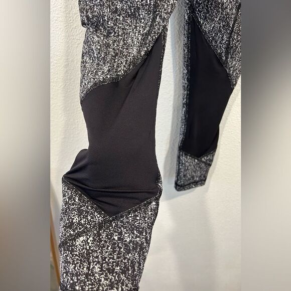 Lululemon Women’s Pace Rival Crop Power Luxtreme Suited Jacquard Leggings Size 4 - Picture 9 of 13